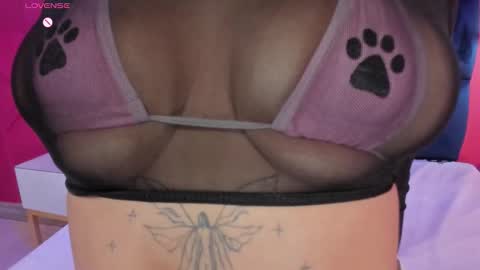 Yazmin online show from March 3, 1:29 pm