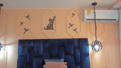 Yazmin online show from January 25, 5:19 pm