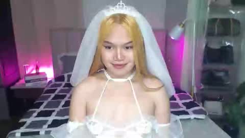 Snapshot of yazmin_shines chatting on September 21, 5:22 am Yazzi online show from September 21, 5:22 am