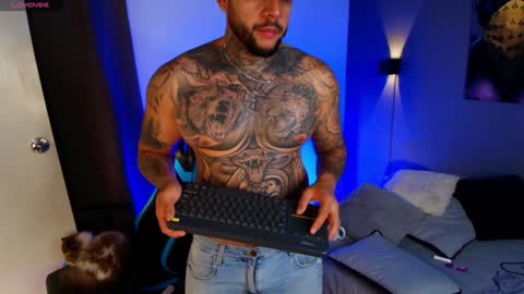 yeikoe1 online show from January 18, 5:41 am