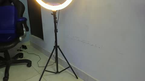 yelena03 online show from November 30, 11:34 pm