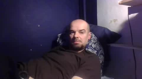 yewloo online show from February 11, 8:42 pm