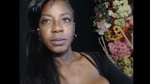 Ms. Mina online show from November 7, 3:03 pm