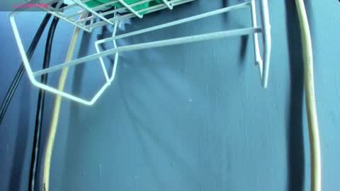 Yiyo online show from March 21, 9:08 pm