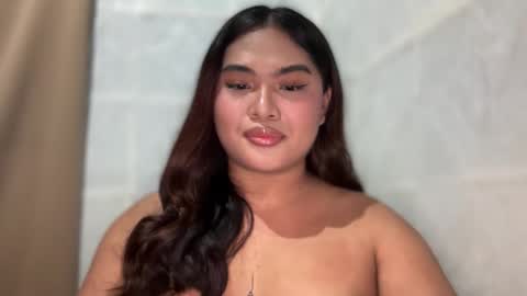 yllana love online show from October 26, 1:23 pm