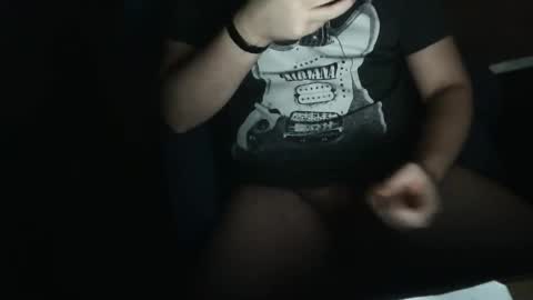 ynnadynnad online show from February 1, 8:50 pm