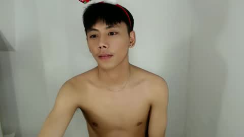 ynotyu online show from December 17, 11:22 pm