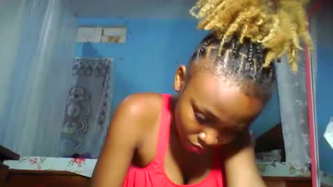 yolandrina90 online show from October 7, 6:59 pm