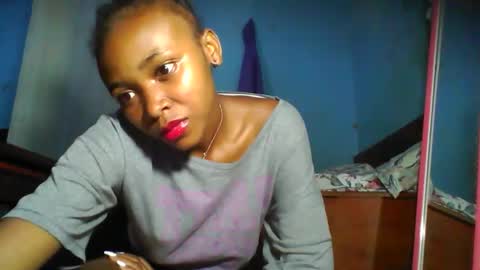 yolandrina90 online show from October 16, 6:51 pm