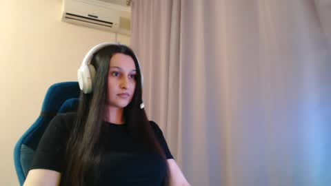 Sophie online show from April 29, 5:30 pm
