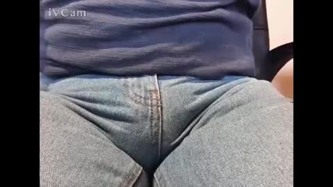 yoon85 online show from March 11, 9:56 am