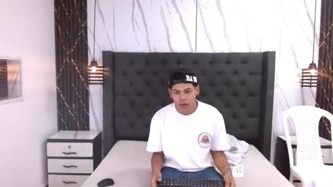 Yordi online show from December 5, 11:52 am