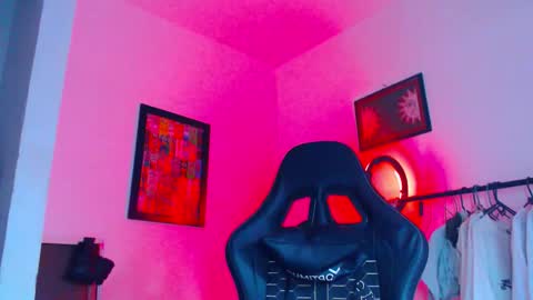 Enzo online show from March 15, 4:39 am