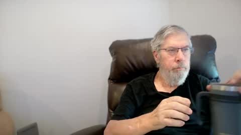 Colorado Guy Straight online show from July 18, 2:08 pm