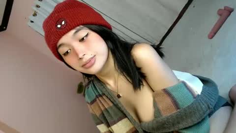 Snapshot of yougotelise69 chatting on March 9, 7:12 am HAPPY BIRTHDAY TO ME online show from March 9, 7:12 am