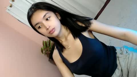 Snapshot of yougotelise69 chatting on February 14, 6:34 am HAPPY BIRTHDAY TO ME online show from February 14, 6:34 am
