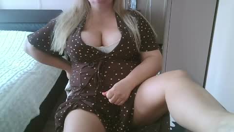Maria Love online show from May 20, 8:32 am