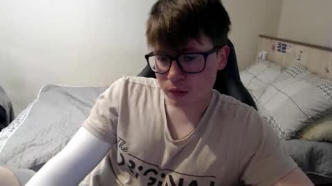 Max online show from May 31, 6:56 am