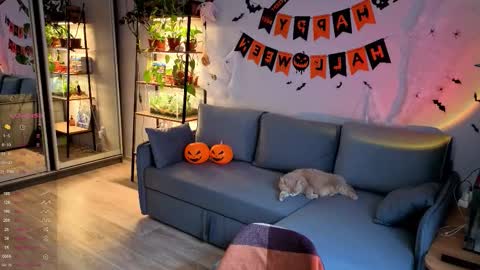 Snapshot of your_corvus chatting on October 20, 9:03 am your_corvus online show from October 20, 9:03 am