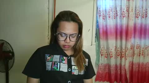 your_dreamgirlxxx69 online show from January 16, 11:41 am