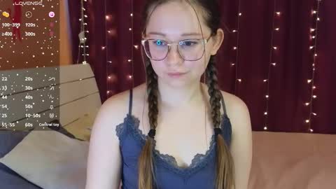 your foxy dream online show from December 20, 8:43 am