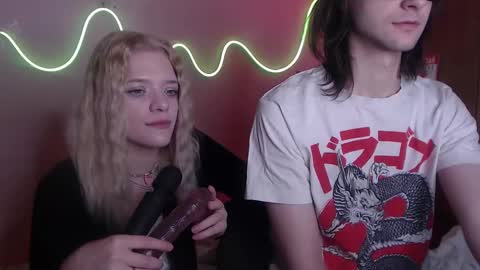 Snapshot of your_horny_friends chatting on February 18, 4:26 am Your Horny Friends online show from February 18, 4:26 am