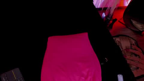 Snapshot of your_littlepervert_ chatting on December 19, 10:34 am Cami independent model online show from December 19, 10:34 am