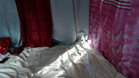 your_mykimgirl online show from February 11, 8:29 am