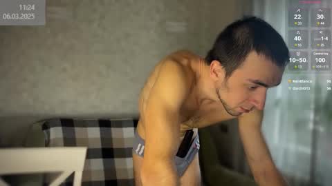 Your new boyfriend17 online show from March 6, 9:25 am