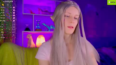 your_spring online show from December 3, 11:38 pm