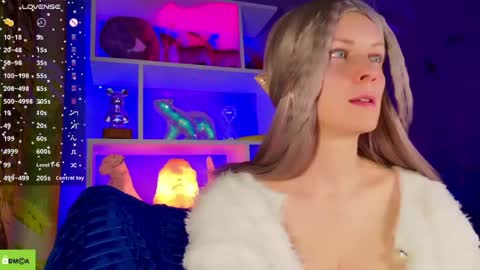your_spring online show from May 1, 12:21 pm
