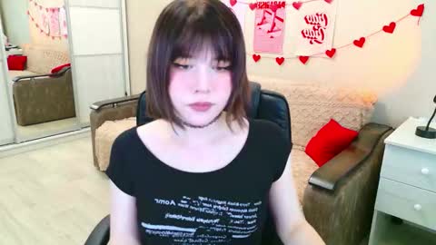 Snapshot of your_tender_doll chatting on September 11, 6:25 am Alice online show from September 11, 6:25 am