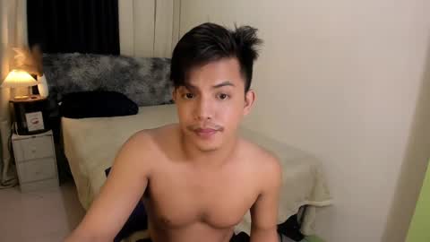 Snapshot of yourasian_bradley chatting on March 11, 5:24 pm yourasian_bradley online show from March 11, 5:24 pm