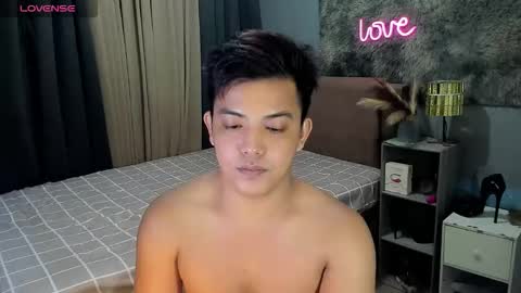 yourasian_bradley online show from February 6, 7:34 am