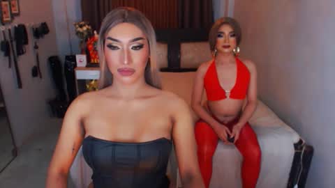 Snapshot of yourasian_cherryfaux chatting on September 25, 12:01 pm alexandria online show from September 25, 12:01 pm