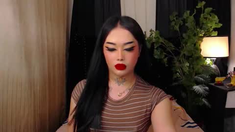 kim online show from December 3, 9:26 pm