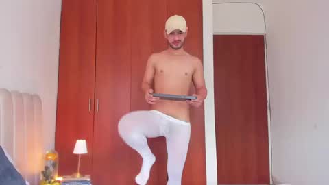 YOURBOYNEXTDOOR online show from September 27, 4:16 pm