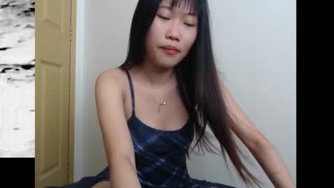 Snapshot of yourchinitapinay_ chatting on October 13, 5:20 am Yuri online show from October 13, 5:20 am