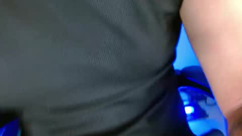 yourfavorite_bigclit online show from March 23, 4:01 pm