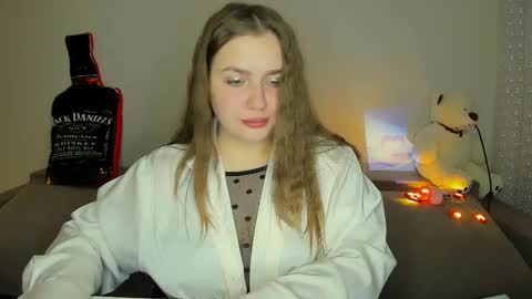 yourgem__ online show from February 13, 7:10 pm