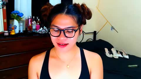 yourgoddesscruella online show from March 22, 9:30 pm