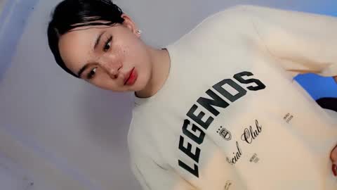 Snapshot of yourlovingpearl chatting on February 4, 7:00 pm PEARL online show from February 4, 7:00 pm