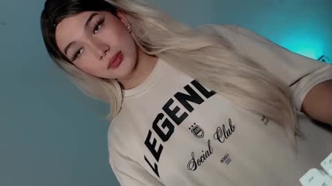 Snapshot of yourlovingpearl chatting on February 27, 9:07 am PEARL online show from February 27, 9:07 am