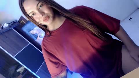 Snapshot of yourlovingpearl chatting on October 28, 2:56 am PEARL online show from October 28, 2:56 am