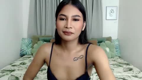 yourprettybella_ts online show from January 9, 6:02 pm