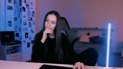 Snapshot of yourrdanceteacher chatting on September 26, 7:55 pm Eva online show from September 26, 7:55 pm