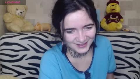 Snapshot of yours_good_mood chatting on December 2, 12:02 pm Im - DANI .insta - hardblade1 online show from December 2, 12:02 pm