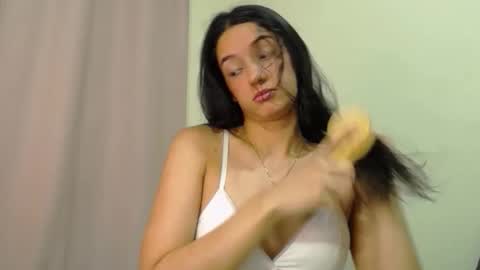 Snapshot of yoursexy18lover chatting on October 19, 3:11 am Lina and roberth online show from October 19, 3:11 am