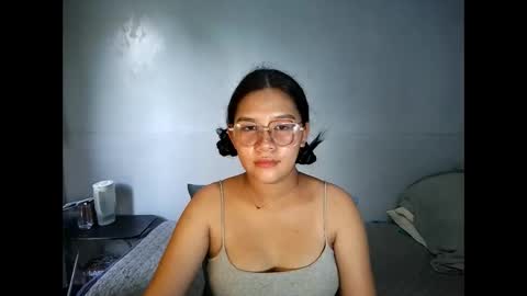 yoursexy_reb online show from February 12, 5:11 am