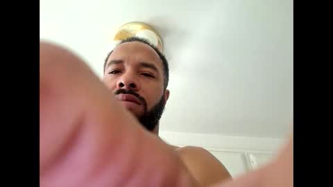 Snapshot of yoursexydaddy79 chatting on October 1, 3:22 pm mother fucker online show from October 1, 3:22 pm